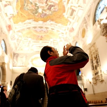 Delegazione cinese in visita alla Chiesa della B.V. del Carmine, Udine