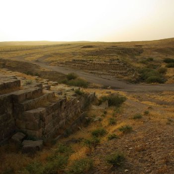 Vista dell’acquedotto costruito dal re assiro Sennacherib